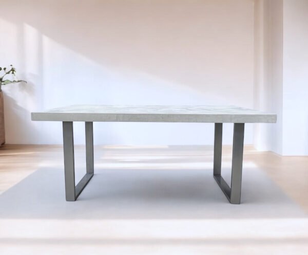 Table béton ciré entièrement réalisée à la main et personnalisable