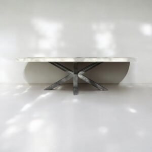 Table béton ciré sur mesure - plateau béton ciré - pieds métal ou bois - L’atelier Place est spécialisé dans la réalisation de mobilier d’intérieur sur mesure en béton ciré L’atelier Place est spécialisé dans la réalisation de mobilier d’intérieur sur mesure en béton ciré. Table béton ciré entièrement réalisée à la main et personnalisable. Table béton ciré sur mesure - plateau béton ciré - pieds métal ou bois- L’atelier Place est spécialisé dans la réalisation de mobilier d’intérieur sur mesure en béton ciré : table , table basse , meuble tv , desserte … C’est Innovant ! Grâce à la mise au point d’un concept innovant aussi bien dans la matière que dans la structure, les meubles béton ciré sont léger et facile d’entretien - Du choix ! Décliné dans une multitude de couleurs, de formes et de dimensions, le design est épuré et élégant, il répondra à toutes les attentes et les exigences de décorations - Unique ! Le rendu de la matière confère un aspect unique à chaque meuble. La vaste gamme de piètements proposés est personnalisable et les dimensions infinies pour personnaliser son meuble - Handmade ! Tous les meubles sont conçus et réalisés à la main de la tête aux pieds .Fabriqué sous 10 jours puis expédiés dans toute la France . Le béton ciré est un matériau moderne et esthétique qui combine l’apparence du béton avec une finition lisse et brillante. Il est souvent utilisé pour les revêtements de sols, murs, meubles, et même les plans de travail en raison de son aspect contemporain et de ses propriétés pratiques. Le béton ciré est apprécié pour sa résistance, sa durabilité et sa facilité d’entretien. Il est composé de béton, de pigments, de résines et d’autres additifs qui permettent de créer une finition lisse et uniforme BETON CIRE - TABLE -TABLE A DINER - TABLE SUR MESURE – TABLE BETON CIRE - TABLE REUNION - TABLE BASSE SUR MESURE – TABLE - BASSE BETON CIRE - TABLE BASSE – MEUBLE - MOBILIER SUR MESURE - MOBILIER BETON CIRE - FAIT MAIN – HANDMADE - PIEDS TABLE – PIEDS METAL - ILOT CENTRAL – BUREAU – SALON - SUR MESURE – DECORATION - DESIGN – MEUBLE - TABLE DE DINER – CUISINE – COMPTEMPORAIN - BOHEME CHIC - table béton ciré sur mesure - table fait main - table à diner - table repas - table salle à manger