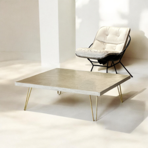 Table basse béton ciré sur mesure - plateau béton ciré - pieds métal ou bois - L’atelier Place est spécialisé dans la réalisation de mobilier d’intérieur sur mesure en béton ciré L’atelier Place est spécialisé dans la réalisation de mobilier d’intérieur sur mesure en béton ciré. Table basse béton ciré entièrement réalisée à la main et personnalisable. Table basse béton ciré sur mesure - plateau béton ciré - pieds métal ou bois- : table , table basse , meuble tv , desserte … C’est Innovant ! Grâce à la mise au point d’un concept innovant aussi bien dans la matière que dans la structure, les meubles béton ciré sont léger et facile d’entretien - Du choix ! Décliné dans une multitude de couleurs, de formes et de dimensions, le design est épuré et élégant, il répondra à toutes les attentes et les exigences de décorations - Unique ! Le rendu de la matière confère un aspect unique à chaque meuble. La vaste gamme de piètements proposés est personnalisable et les dimensions infinies pour personnaliser son meuble - Handmade ! Tous les meubles sont conçus et réalisés à la main de la tête aux pieds .Fabriqué sous 10 jours puis expédiés dans toute la France . Le béton ciré est un matériau moderne et esthétique qui combine l’apparence du béton avec une finition lisse et brillante. Il est souvent utilisé pour les revêtements de sols, murs, meubles, et même les plans de travail en raison de son aspect contemporain et de ses propriétés pratiques. Le béton ciré est apprécié pour sa résistance, sa durabilité et sa facilité d’entretien. Il est composé de béton, de pigments, de résines et d’autres additifs qui permettent de créer une finition lisse et uniforme BETON CIRE - TABLE -TABLE A DINER - TABLE SUR MESURE – TABLE BETON CIRE - TABLE REUNION - TABLE BASSE SUR MESURE – TABLE - BASSE BETON CIRE - TABLE BASSE – MEUBLE - MOBILIER SUR MESURE - MOBILIER BETON CIRE - FAIT MAIN – HANDMADE - PIEDS TABLE – PIEDS METAL - ILOT CENTRAL – BUREAU – SALON - SUR MESURE – DECORATION - DESIGN – MEUBLE - TABLE DE DINER – CUISINE – COMPTEMPORAIN - BOHEME CHIC - table béton ciré sur mesure - table fait main - table à diner - table repas - table salle à manger