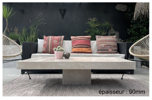 Table basse béton ciré sur mesure - plateau béton ciré - pieds métal ou bois - L’atelier Place est spécialisé dans la réalisation de mobilier d’intérieur sur mesure en béton ciré L’atelier Place est spécialisé dans la réalisation de mobilier d’intérieur sur mesure en béton ciré. Table basse béton ciré entièrement réalisée à la main et personnalisable. Table basse béton ciré sur mesure - plateau béton ciré - pieds métal ou bois- : table , table basse , meuble tv , desserte … C’est Innovant ! Grâce à la mise au point d’un concept innovant aussi bien dans la matière que dans la structure, les meubles béton ciré sont léger et facile d’entretien - Du choix ! Décliné dans une multitude de couleurs, de formes et de dimensions, le design est épuré et élégant, il répondra à toutes les attentes et les exigences de décorations - Unique ! Le rendu de la matière confère un aspect unique à chaque meuble. La vaste gamme de piètements proposés est personnalisable et les dimensions infinies pour personnaliser son meuble - Handmade ! Tous les meubles sont conçus et réalisés à la main de la tête aux pieds .Fabriqué sous 10 jours puis expédiés dans toute la France . Le béton ciré est un matériau moderne et esthétique qui combine l’apparence du béton avec une finition lisse et brillante. Il est souvent utilisé pour les revêtements de sols, murs, meubles, et même les plans de travail en raison de son aspect contemporain et de ses propriétés pratiques. Le béton ciré est apprécié pour sa résistance, sa durabilité et sa facilité d’entretien. Il est composé de béton, de pigments, de résines et d’autres additifs qui permettent de créer une finition lisse et uniforme BETON CIRE - TABLE -TABLE A DINER - TABLE SUR MESURE – TABLE BETON CIRE - TABLE REUNION - TABLE BASSE SUR MESURE – TABLE - BASSE BETON CIRE - TABLE BASSE – MEUBLE - MOBILIER SUR MESURE - MOBILIER BETON CIRE - FAIT MAIN – HANDMADE - PIEDS TABLE – PIEDS METAL - ILOT CENTRAL – BUREAU – SALON - SUR MESURE – DECORATION - DESIGN – MEUBLE - TABLE DE DINER – CUISINE – COMPTEMPORAIN - BOHEME CHIC - table béton ciré sur mesure - table fait main - table à diner - table repas - table salle à manger